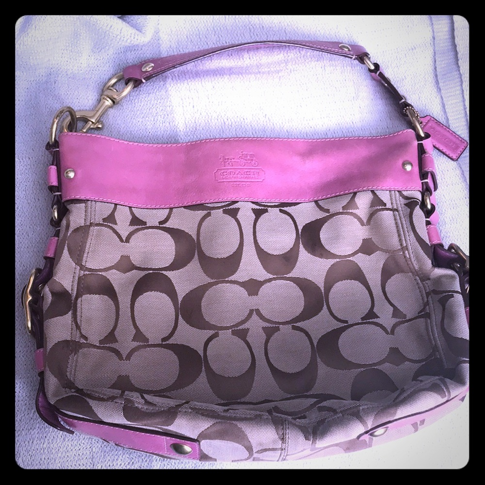 Large logo Coach purse